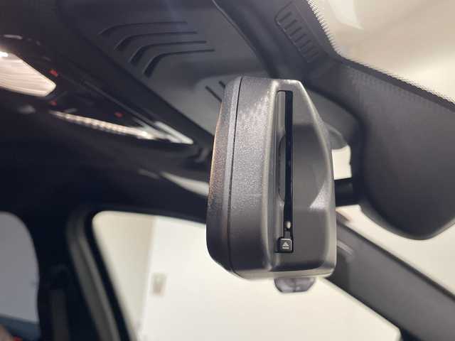 ＢＭＷ Ｘ４ xDrive 30i Mスポーツ 新潟県 2019(平31)年 4.3万km 白 電動パノラマ・ガラス・サンルーフ/BMWライブ・コックピット/ー 12.3インチ マルチ・ディスプレイ・メーター・パネル/ー 10.25インチワイド・コントロール・ディスプレイ/ー HDDナビゲーション・システム/パーキングアシストプラス/ー PDC／パーク・ディスタンス・コントロール/ー パーキング・アシスト/ートップ・ビュー+3Dビュー/ー サイド・ビュー・カメラ/ー リヤ・ビュー・カメラ/ドライビングアシストプラス/ー ACC／アクティブ・クルーズ・コントロール/ー ステアリング&レーン・コントロール・アシスト/ー レーン・ディパーチャー・ウォーニング/ー レーン・チェンジ・ウォーニング/ー アクティブ・サイド・コリジョン・プロテクション/ー 前車接近警告機能/ー 衝突回避・被害軽減ブレーキ/ー 事故回避アシスト/ー 後車衝突警告機能/ー クロストラフィックウォーニング/BMWヘッドアップ・ディスプレイ/パワーシート/ミラー一体型ETC