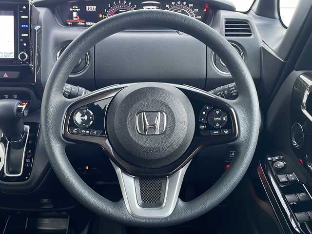 ホンダ Ｎ ＢＯＸ カスタム G L ホンダセンシング 茨城県 2020(令2)年 2.9万km クリスタルブラックパール ホンダセンシング/Gathers8インチナビ BT/フルセグ/AM/FM/APPLE CAR PLAY/両側パワスラ/ステアリングスイッチ/アクティブクルーズコントロール/シートヒーター/アイドリングストップ/コーナーセンサー/アイドリングストップ/純正フロアマット/純正アルミホイール/LEDオートライト/USBポート/バックカメラ/ETC/スマートキー