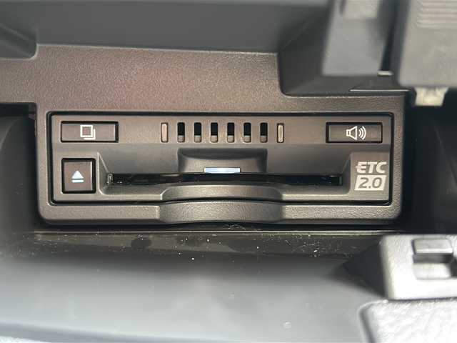 レクサス ＥＳ 300h Fスポーツ 広島県 2019(平31)年 7.7万km グラファイトブラックガラスフレーク 禁煙車/サンルーフ/黒革シート/レクサスセーフティ/・プリクラッシュセーフティ/・レーンディパーチャーアラート/・レーントレーシングアシスト/・オートマチックハイビーム/・先行車発進告知/・ロードサインアシスト/BSM/クリアランスソナー/ヘッドアップディスプレイ/純正ナビ/（Bluetooth/SD/CD/DVD/Blu-ray/AUX/USB/フルセグTV)/バックカメラ/ステアリングスイッチ/ステアリングヒーター/オートライト/シートヒーター／ベンチレーション/純正ドライブレコーダー/ＥＴＣ２．０/３眼ＬＥＤヘッドライト/シーケンシャルターンランプ/パワーシート/シートメモリー/純正フロアマット/純正19インチアルミホイール