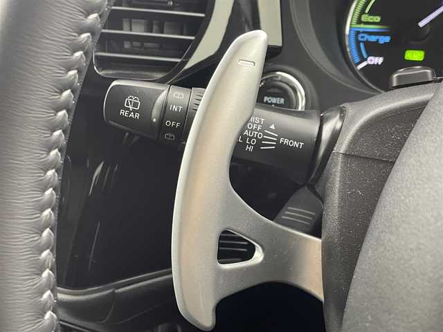 三菱 アウトランダー ＰＨＥＶ G 大分県 2019(平31)年 4.1万km シルキーホワイト 社外ナビ/（CD/DVD/BT/フルセグ）/全方位カメラ/衝突軽減ブレーキ/レーダークルーズコントロール/レーンキープアシスト/BSM/オートマチックハイビーム/D席パワーシート/前席シートヒーター/パワーバックドア/ステアリングヒーター/パドルシフト/前方ドライブレコーダー/電子パーキング/オートホールド/純正18インチアルミホイール/社外フロアマット/車両取扱説明書/保証書/スペアキー