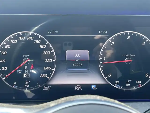 メルセデス・ベンツ ＣＬＳ２２０ｄ スポーツ エクスクルーシブPKG 香川県 2019(令1)年 4.3万km オブシディアンブラック 純正ナビ（BT、USB、Car Play）/360度カメラ/セーフティパッケージ/　（ACC/レーンキープアシスト、衝突軽減）/黒レザーシート/メモリー付パワーシート/全席シートヒーター/前席エアーシート/ブルメスター/前後ドライブレコーダー/GPSレーダー探知機/サンルーフ/パワーバックドア/19インチAW