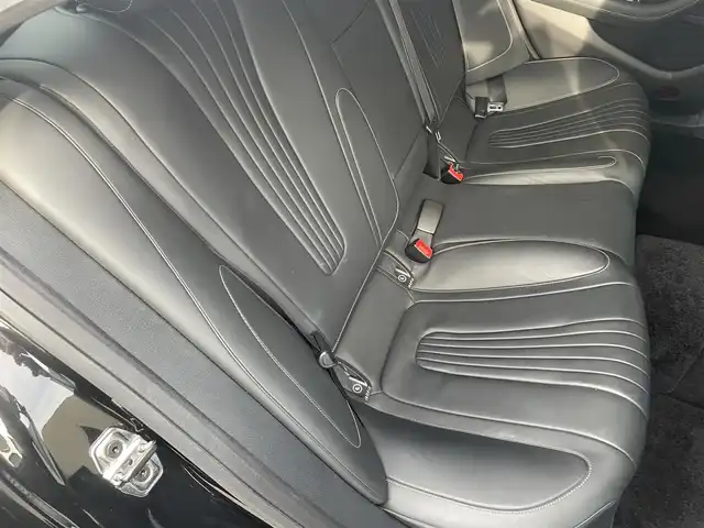メルセデス・ベンツ ＣＬＳ２２０ｄ スポーツ エクスクルーシブPKG 香川県 2019(令1)年 4.3万km オブシディアンブラック 純正ナビ（BT、USB、Car Play）/360度カメラ/セーフティパッケージ/　（ACC/レーンキープアシスト、衝突軽減）/黒レザーシート/メモリー付パワーシート/全席シートヒーター/前席エアーシート/ブルメスター/前後ドライブレコーダー/GPSレーダー探知機/サンルーフ/パワーバックドア/19インチAW