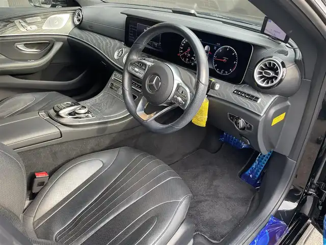 メルセデス・ベンツ ＣＬＳ２２０ｄ スポーツ エクスクルーシブPKG 香川県 2019(令1)年 4.3万km オブシディアンブラック 純正ナビ（BT、USB、Car Play）/360度カメラ/セーフティパッケージ/　（ACC/レーンキープアシスト、衝突軽減）/黒レザーシート/メモリー付パワーシート/全席シートヒーター/前席エアーシート/ブルメスター/前後ドライブレコーダー/GPSレーダー探知機/サンルーフ/パワーバックドア/19インチAW