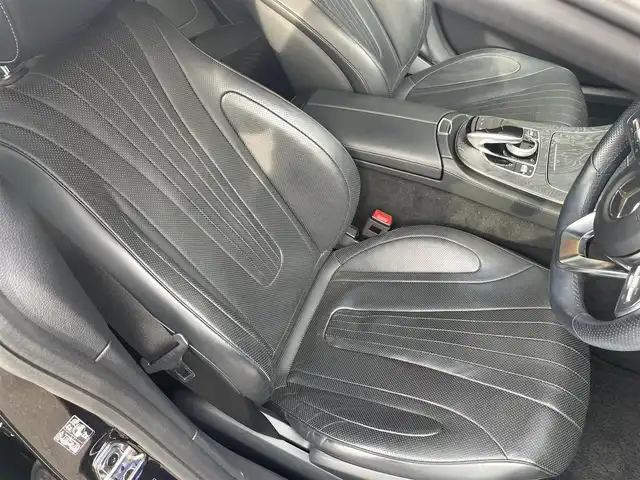 メルセデス・ベンツ ＣＬＳ２２０ｄ スポーツ エクスクルーシブPKG 香川県 2019(令1)年 4.3万km オブシディアンブラック 純正ナビ（BT、USB、Car Play）/360度カメラ/セーフティパッケージ/　（ACC/レーンキープアシスト、衝突軽減）/黒レザーシート/メモリー付パワーシート/全席シートヒーター/前席エアーシート/ブルメスター/前後ドライブレコーダー/GPSレーダー探知機/サンルーフ/パワーバックドア/19インチAW