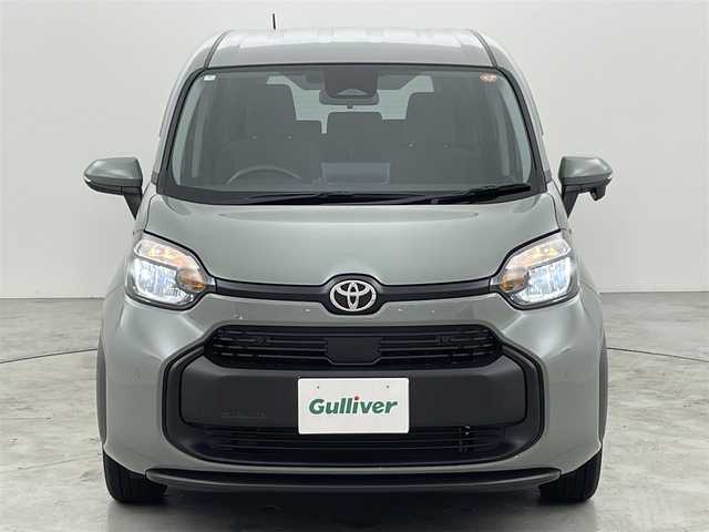 トヨタ シエンタ ハイブリッド G 福岡県 2024(令6)年 1.1万km アーバンカーキ 純正１０型ＤＡナビ（フルセグＴＶ）　/バックカメラ　/ビルトインＥＴＣ２．０　/ナビ連動ドラレコ　/ＡＣＣ　/コーナーセンサー　/衝突被害軽減ブレーキ　/レーンキープ　/ＢＳＭ　/ＲＣＴＡ　/両側電動スライドドア　/ＬＥＤ