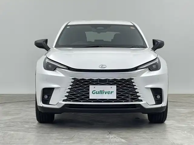 レクサス ＬＢＸ リラックス 群馬県 2024(令6)年 0.6万km ソニッククォーツ 純正９．８インチナビ　パノラミックビューモニター　ブラインドスポットモニター　レーダークルーズコントロール　レーンキープアシスト　パワーバックドア　シートヒーター　ステアリングヒーター　ＥＴＣ　禁煙車