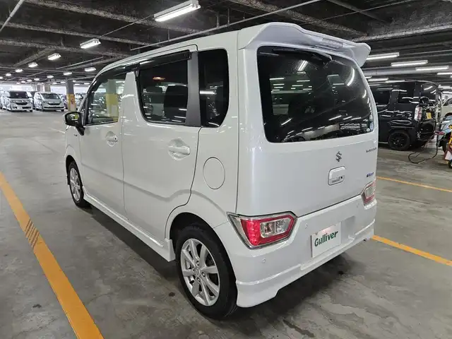 スズキ ワゴンＲ HYBRID FZ 宮崎県 2020(令2)年 4.5万km ピュアホワイトP 純正ナビ(BT/CD/DVD)/フルセグTV/ビルトインETC/パーキングセンサー/セーフティサポート/・デュアルセンサーブレーキサポート/・後退時ブレーキサポート/・ハイビームアシスト機能/・誤発進抑制機能(前後)/・車線逸脱警報機能/・ふらつき警報機能/・先行車発進お知らせ機能/LEDヘッドランプ/オートライト/オートエアコン/本革巻きステアリング/ステアリングスイッチ/運転席シートヒーター/純正14インチアルミホイール/キーレスプッシュスタートシステム/禁煙車