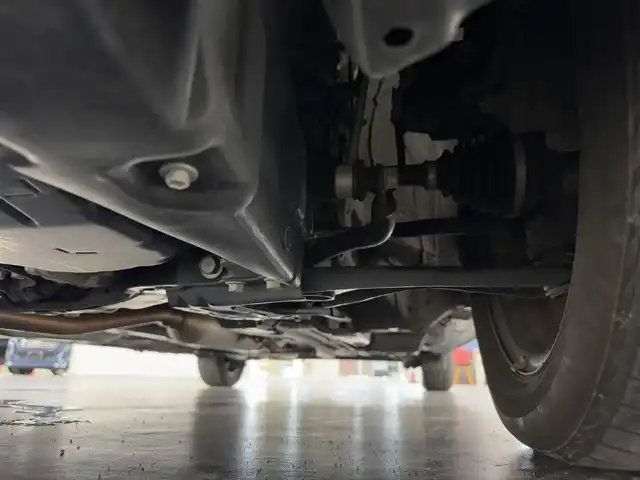 トヨタ シエンタ ファンベースG セーフティED 三重県 2020(令2)年 6.1万km ブラックマイカ ガソリン/FF/インパネCVT/純正 7インチナビ NSZT-W68T/（AM/FM/CD/DVD/TV/SD/SDREC/Bluetooth）/パノラミックビューモニター/両側パワースライドドア/ドライブレコーダー 前方/ビルトイン ETC/Toyota Safety Sense/・プリクラッシュセーフティ［PCS］/・レーンディパーチャーアラート［LDA］/・オートハイビーム［AHB］/・インテリジェントクリアランスソナー（パーキングサポートブレーキ［静止物］）/・先行車発進告知機能/装備/【OP】スーパーUVカット＆シートヒーターパッケージ/●シートヒーター（D/N）/●ステアリングヒーター/●スーパーUVカット＋IR機能＋撥水グリーンガラス（フロントドア）/・LEDヘッドランプ/・ステアリングスイッチ/・充電用USBジャックx2/・電動格納ドアミラー/・15インチスチールホイール＋純正ホイールキャップ/・保