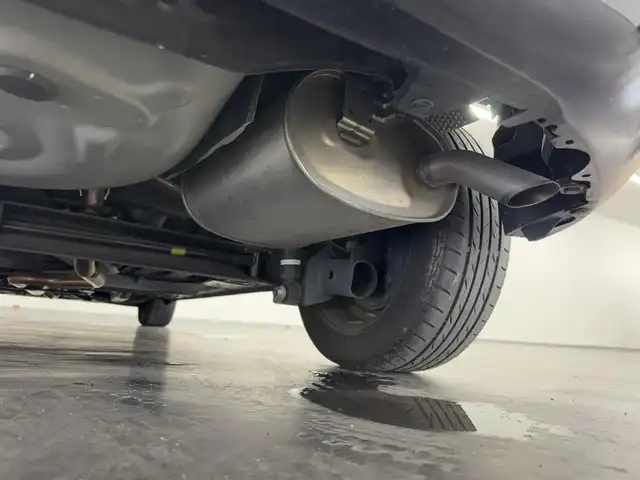 トヨタ シエンタ ファンベースG セーフティED 三重県 2020(令2)年 6.1万km ブラックマイカ ガソリン/FF/インパネCVT/純正 7インチナビ NSZT-W68T/（AM/FM/CD/DVD/TV/SD/SDREC/Bluetooth）/パノラミックビューモニター/両側パワースライドドア/ドライブレコーダー 前方/ビルトイン ETC/Toyota Safety Sense/・プリクラッシュセーフティ［PCS］/・レーンディパーチャーアラート［LDA］/・オートハイビーム［AHB］/・インテリジェントクリアランスソナー（パーキングサポートブレーキ［静止物］）/・先行車発進告知機能/装備/【OP】スーパーUVカット＆シートヒーターパッケージ/●シートヒーター（D/N）/●ステアリングヒーター/●スーパーUVカット＋IR機能＋撥水グリーンガラス（フロントドア）/・LEDヘッドランプ/・ステアリングスイッチ/・充電用USBジャックx2/・電動格納ドアミラー/・15インチスチールホイール＋純正ホイールキャップ/・保