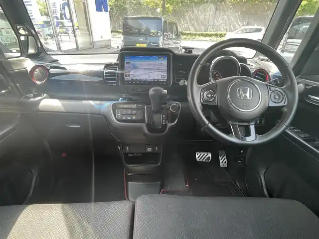 ホンダ Ｎ ＢＯＸ カスタム ターボ SSパッケージ 福岡県 2015(平27)年 9.1万km プレミアムダイナミックブルーパール (株)IDOMが運営する【じしゃロン八幡西店】の自社ローン専用車両になります。こちらは現金またはオートローンご利用時の価格です。自社ローンご希望の方は別途その旨お申付け下さい/ディーラーオプションナビ/・BLUETOOTH/・CD/・DVD/・フルセグTV/ETC/ドライブレコーダー（KLC00823）/プッシュスタート/オートライト/ドアバイザー/ISOFIX/フリップダウンモニター（VM-155EN）/シートヒーター