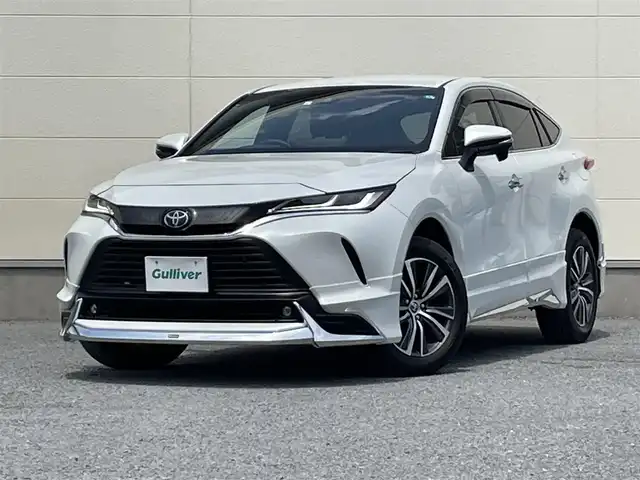 トヨタ ハリアー G 茨城県 2023(令5)年 0.5万km プラチナホワイトパールマイカ ワンオーナー/純正ナビ12.3インチナビ/保証書/取扱説明書/スペアキー/デジタルインナーミラー/ハーフレザーシート/フルセグTV/バックカメラ/LEDライト/オートライト/オートマチックハイビーム/電動リアゲート/左右独立式エアコン/モデリスタフルエアロ（前横後）/コーナーセンサー
