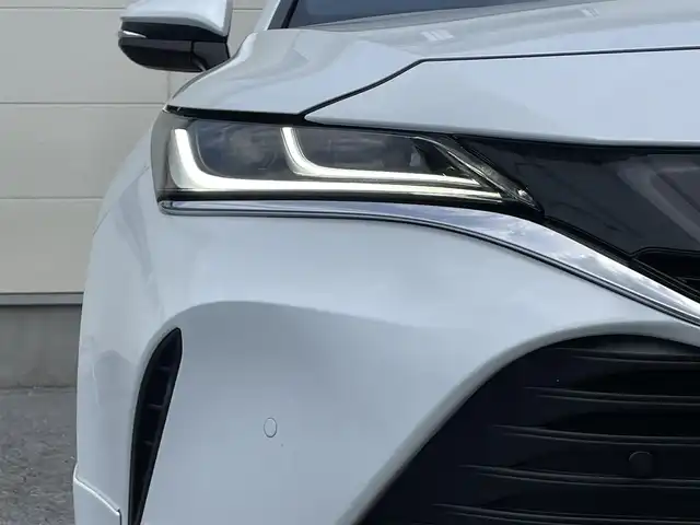 トヨタ ハリアー G 茨城県 2023(令5)年 0.5万km プラチナホワイトパールマイカ ワンオーナー/純正ナビ12.3インチナビ/保証書/取扱説明書/スペアキー/デジタルインナーミラー/ハーフレザーシート/フルセグTV/バックカメラ/LEDライト/オートライト/オートマチックハイビーム/電動リアゲート/左右独立式エアコン/モデリスタフルエアロ（前横後）/コーナーセンサー