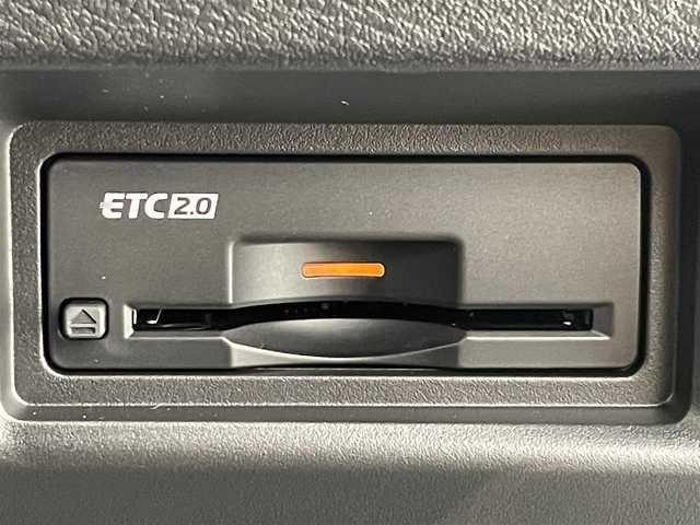 日産 セレナ e－パワー ハイウェイスター V 大阪府 2025(令7)年 0.1千km プリズムホワイト 360°セーフティ/　・アダプティブLEDヘッドライトシステム /　・360°セーフティアシスト/　・インテリジェントエマージェンシーブレーキ/　・アダプティブLEDヘッドライトシステム/　・インテリジェントDA(ふらつき警報)/　・インテリジェント LI（車線逸脱防止支援システム）+LDW（車線逸脱警報）/　・プロパイロット/　・クリアランスソナー/インテリジェントルームミラー/電動パーキングブレーキ/オートブレーキホールド/後席モニター/純正ナビ/　Bluetooth/HDMI/インテリジェントアラウンドビューモニター/バックカメラ/両側パワースライドドア/運転席側ハンズフリーオートスライドドア/LEDオートライト/ハーフレザー/純正16インチアルミホイール/スマートキー/ビルトインETC/ワイヤレス充電器/リアオートエアコン