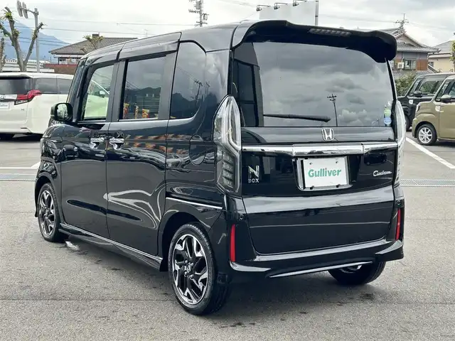 ホンダ Ｎ ＢＯＸ カスタム G L ターボ ホンダセンシング 愛媛県 2020(令2)年 3.7万km クリスタルブラックパール 純正8型ナビ/バックカメラ/両側電動スライドドア/アダプティブクルーズコントロール/衝突被害軽減装置/車線逸脱防止装置/LEDヘッドライト/アイドリングストップ/パドルシフト/黒半革温シート/電格ミラー/バックソナー/ETC/ドアバイザー/現状サマー(純正AW)(165/55/R15)/DUNLOP ENASAVE EC300/禁煙車