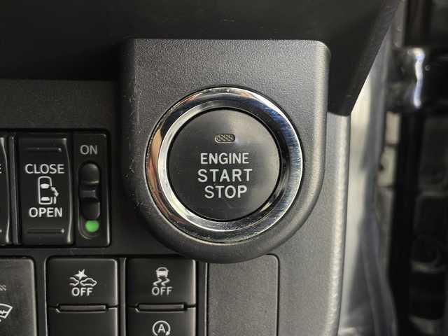 トヨタ タンク カスタムG S 長野県 2018(平30)年 2万km ブラックマイカメタリック ・4WD/・禁煙車/・ワンオーナー/・寒冷地仕様/・純正ナビ&BT&CD&TV&AUX/・両側パワースライドドア/・クルーズコントロール/・前席シートヒーター/・ドライブレコーダー/・ワイパーデアイサー/・スマートアシスト/・アイドリングストップ/・コーナーセンサー/・衝突被害軽減システム/・純正フロアマット/・LEDヘッドライト/・オートライト/・スペアキー1本/・純正エンジンスターター/・取扱説明書