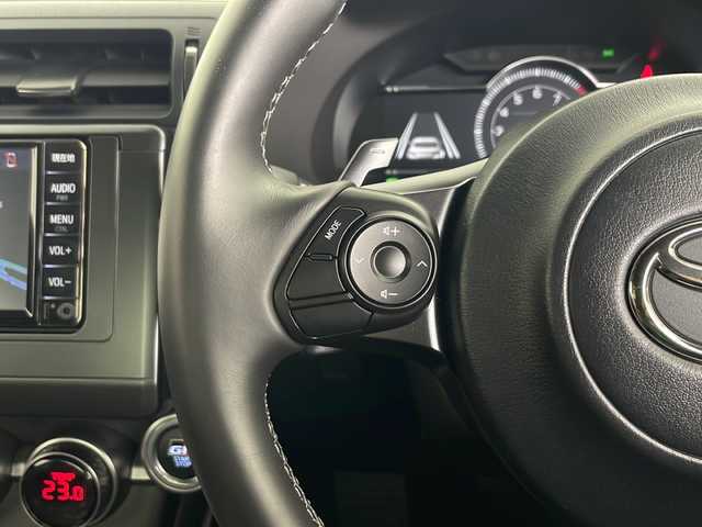 トヨタ ＧＲ８６ SZ 秋田県 2021(令3)年 0.2万km クリスタルブラックシリカ 純正ナビ/（AM/FM/BT/CD）/デジタルTV/衝突被害軽減システム/レーンキープアシスト/レーダークルーズコントロール/レーンキープアシスト/コーナーセンサー/ステアリングリモコン/オートライト/LEDヘッドライト/スマートキー/スペアキー/プッシュスタート/ワンタッチウインカー/電動格納ミラー/オートエアコン/純正17インチアルミホイール/純正フロアマット