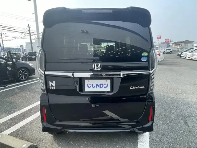 ホンダ Ｎ ＢＯＸ G L ターボ ホンダセンシング 熊本県 2018(平30)年 10.1万km クリスタルブラックパール (株)IDOMが運営する【じしゃロン熊本店】の自社ローン専用車両になります。こちらは現金またはオートローンご利用時の価格です。自社ローンご希望の方は別途その旨お申付け下さい　/Carrozzeria製8インチSDナビ【AVIC-RL901】/　（フルセグTV・Bluetooth・DVD・AM/FM）/バックカメラ/Yupiteru製レーダー探知機【GWR303ｓｄ】/前後ドライブレコーダー/ビルトインＥＴＣ/ステアリングスイッチ/クルーズコントロール/コーナーセンサー/衝突軽減ブレーキ/横滑り防止装置/レーンアシスト/オートライト/両側パワースライドドア/パドルシフト/電動格納ウィンカーミラー/ドアバイザー/ISOFIX/カーテンエアバック/純正フロアマット/純正LEDヘッドライト/純正15インチアルミホイール