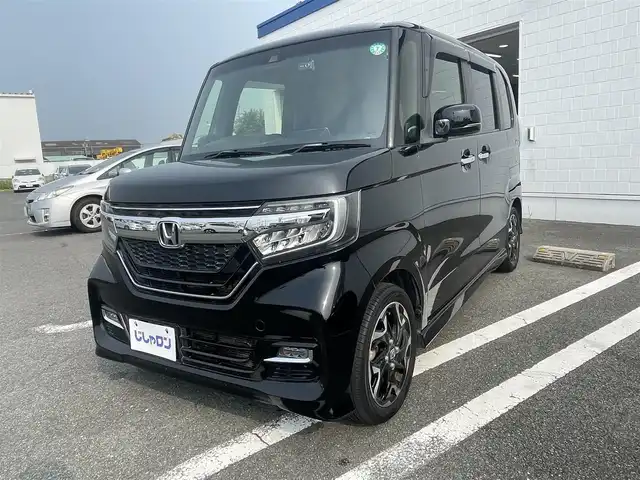 ホンダ Ｎ ＢＯＸ G L ターボ ホンダセンシング 熊本県 2018(平30)年 10.1万km クリスタルブラックパール (株)IDOMが運営する【じしゃロン熊本店】の自社ローン専用車両になります。こちらは現金またはオートローンご利用時の価格です。自社ローンご希望の方は別途その旨お申付け下さい　/Carrozzeria製8インチSDナビ【AVIC-RL901】/　（フルセグTV・Bluetooth・DVD・AM/FM）/バックカメラ/Yupiteru製レーダー探知機【GWR303ｓｄ】/前後ドライブレコーダー/ビルトインＥＴＣ/ステアリングスイッチ/クルーズコントロール/コーナーセンサー/衝突軽減ブレーキ/横滑り防止装置/レーンアシスト/オートライト/両側パワースライドドア/パドルシフト/電動格納ウィンカーミラー/ドアバイザー/ISOFIX/カーテンエアバック/純正フロアマット/純正LEDヘッドライト/純正15インチアルミホイール