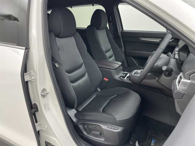 マツダ ＣＸ－８ XD スマートエディション 岡山県 2022(令4)年 3.4万km スノーフレイクホワイトパールマイカ 純正10.25インチナビ/・FM/AM/Bluetooth/フルセグ/CarPlay/360°カメラ/フリップダウンモニター/シートヒーター/ステアリングヒーター/置くだけ充電/スマートシティブレーキサポート/・マツダレーダークルーズコントロール/・レーンキープアシストシステム/・コーナーセンサー/・BSM/ETC/ヘッドアップディスプレイ/オートブレーキホールド/純正19インチアルミホイール/純正フロアマット/後席サンシェード/ウインカーミラー/ドアバイザー