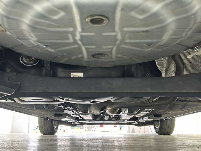 日産 ノート e－パワー X 宮城県 2018(平30)年 4万km シャイニングブルー 純正ナビ:MM318D-W/フルセグTV/Bluetooth/CD/DVD/AM/FM/全方位カメラ/デジタルインナーミラー/前方ドライブレコーダー/衝突被害軽減システム/横滑り防止装置/レーンキープアシスト/カーテンエアバッグ/前後コーナーセンサー/純正15インチAW/ETC/純正フロアマット/オートライト/プッシュスタート/電動格納ドアミラー/ドアバイザー