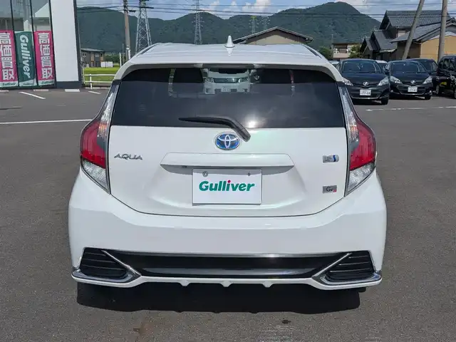 トヨタ アクア G G’s 福井県 2015(平27)年 4万km ライムホワイトパールクリスタルシャイン 純正17インチAW/LEDヘッドライト/Fフォグ/クルーズコントロール/バックカメラ/ETC/アイドリングストップ/純正7インチSDナビ/フルセグテレビ/横滑り防止装置/ダブルエアバッグ/純正フロアマット/スマートキー