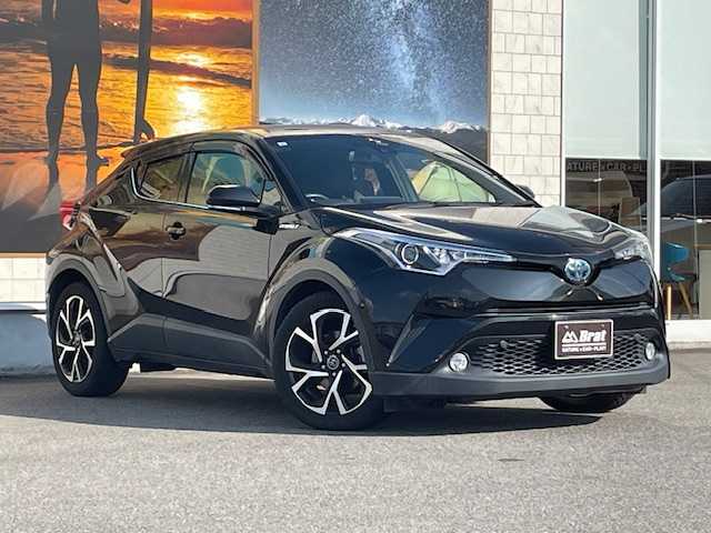 トヨタ Ｃ－ＨＲ G 愛知県 2017(平29)年 7.7万km ブラックマイカ 純正ホイール/社外ナビＴＶ/バックカメラ/ＥＴＣ/純正フロアマット/ドアバイザー/クルーズコントロール/スマートキ―/コーナーセンサー/横滑り防止装置/シートヒーター/レーンキープアシスト/スペアキ―/フルセグテレビ