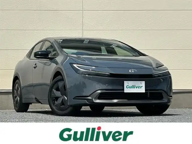 トヨタ プリウス U 茨城県 2023(令5)年 2万km グレー KINTO専用グレード/セーフティセンス（予防安全パッケージ）/パーキングサポートブレーキ（前後方静止物）/8型ディスプレイオーディオ/フルセグ/Bカメラ/Bluetooth/AppleCarPlay/レーダークルーズコントロール/ETC2.0/前後ドライブレコーダー(TZ-DR210)/クリアランスソナー/LEDヘッドライト/オートマチックハイビーム/アルミホイール（樹脂フルキャップ［ダークグレーメタリック＋マットブラック塗装］付）/純正フロアマット/充電用タイプC入力端子/スマートキー/盗難防止装置/横滑り防止機能/Wエアバッグ