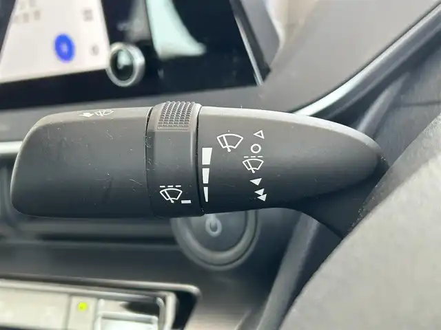 トヨタ プリウス U 茨城県 2023(令5)年 2万km グレー KINTO専用グレード/セーフティセンス（予防安全パッケージ）/パーキングサポートブレーキ（前後方静止物）/8型ディスプレイオーディオ/フルセグ/Bカメラ/Bluetooth/AppleCarPlay/レーダークルーズコントロール/ETC2.0/前後ドライブレコーダー(TZ-DR210)/クリアランスソナー/LEDヘッドライト/オートマチックハイビーム/アルミホイール（樹脂フルキャップ［ダークグレーメタリック＋マットブラック塗装］付）/純正フロアマット/充電用タイプC入力端子/スマートキー/盗難防止装置/横滑り防止機能/Wエアバッグ