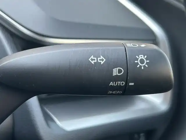 トヨタ プリウス U 茨城県 2023(令5)年 2万km グレー KINTO専用グレード/セーフティセンス（予防安全パッケージ）/パーキングサポートブレーキ（前後方静止物）/8型ディスプレイオーディオ/フルセグ/Bカメラ/Bluetooth/AppleCarPlay/レーダークルーズコントロール/ETC2.0/前後ドライブレコーダー(TZ-DR210)/クリアランスソナー/LEDヘッドライト/オートマチックハイビーム/アルミホイール（樹脂フルキャップ［ダークグレーメタリック＋マットブラック塗装］付）/純正フロアマット/充電用タイプC入力端子/スマートキー/盗難防止装置/横滑り防止機能/Wエアバッグ