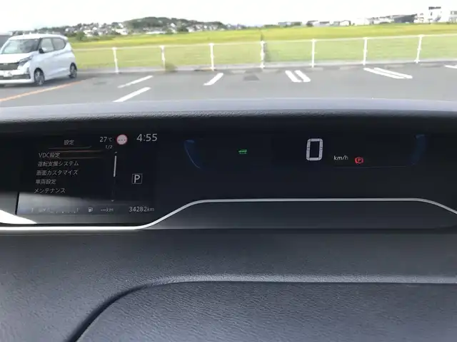 日産 セレナ e－パワー ハイウェイスター V 鳥取県 2020(令2)年 3.5万km ダイヤモンドブラック 純正10インチナビ/フルセグ/CD/DVD/BT/アラウンドビューモニター/純正フリップダウンモニター/ドライブレコーダー・ETC/プロパイロット/エマージェンシーブレーキ/ブラインドスポットモニター/両側パワースライドドア/電動パーキングブレーキ/LEDヘットライト/純正16インチアルミホイール/プッシュエンジンスタート/スマートキー×２