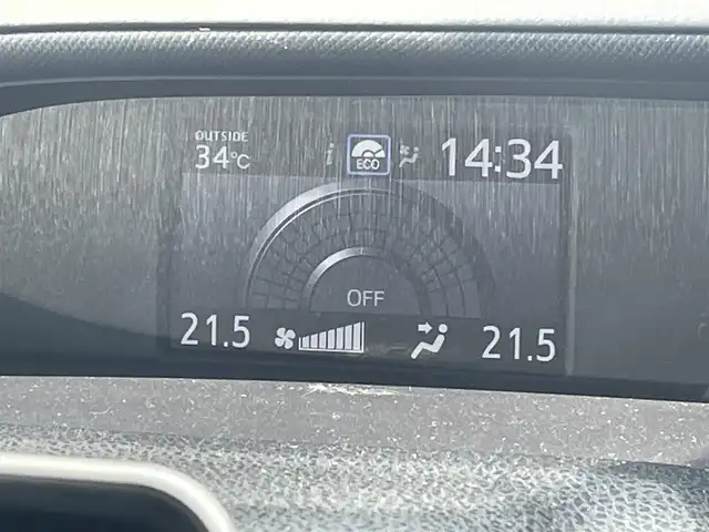 トヨタ ヴォクシー ZS 福岡県 2017(平29)年 4.1万km ブラック ・ALPINE大型ナビ/・両側パワースライドドア /・ダブルサンルーフ /・ダブルエアコン /・フルセグTV /・AppleCarPlay/AndroidAuto /・後席サンシェード /・トヨタセーフティセンス /・ETC/・電格ミラー/・LEDヘッドライト/・ステアリングスイッチ/・スマートキー/プッシュスタート