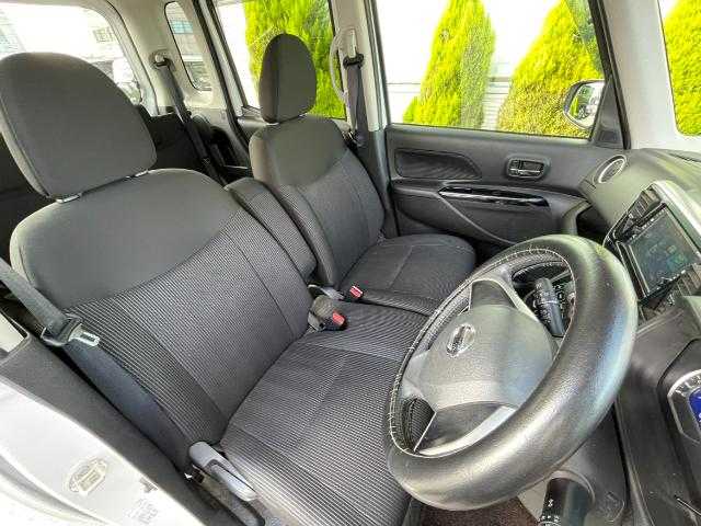 日産 デイズ ルークス ハイウェイスターX 岩手県 2017(平29)年 4.1万km ホワイトパール 純正ナビ　Ｂｌｕｅｔｏｏｔｈ／ＣＤ／ＤＶＤ／フルセグＴＶ　/バックカメラ　/全方位カメラ　/４ＷＤ/前方ドライブレコーダー　/運転席シートヒーター　/片側パワースライドドア/フルフラットシート