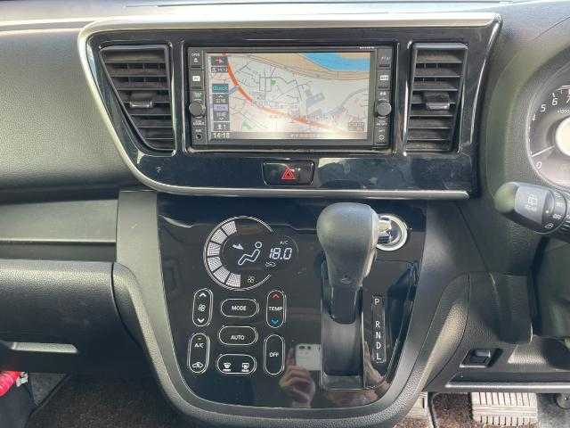 日産 デイズ ルークス ハイウェイスターX 岩手県 2017(平29)年 4.1万km ホワイトパール 純正ナビ　Ｂｌｕｅｔｏｏｔｈ／ＣＤ／ＤＶＤ／フルセグＴＶ　/バックカメラ　/全方位カメラ　/４ＷＤ/前方ドライブレコーダー　/運転席シートヒーター　/片側パワースライドドア/フルフラットシート