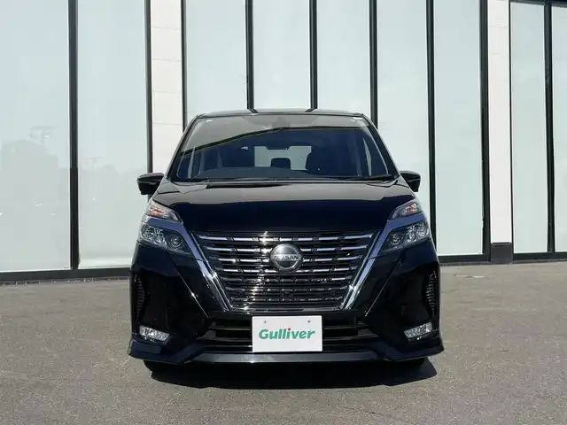 日産 セレナ ハイウェイスター V 大阪府 2020(令2)年 2.9万km ダイヤモンドブラック 純正ナビ　/   フルセグＴＶ/CD/DVD/Bluetooth/アラウンドビューモニター　/１３．３インチ後席モニター　/衝突軽減ブレーキ/クリアランスソナー　/ブラインドスポットモニター　/両側パワースライドドア　/クルーズコントロール/レーンキープアシスト　/アイドリングストップ/オートマチックハイビーム　/前方ドライブレコーダー/純正16インチアルミホイール　/ビルトインＥＴＣ　/ＬＥＤライト
