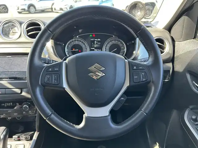 スズキ エスクード 1600 群馬県 2022(令4)年 6.4万km ギャラクティックグレーメタリック ４WD/ワンオーナー/メモリナビ/Bluetooth/フルセグテレビ/シートヒーター/クルーズコントロール/衝突軽減防止システム/横滑り防止システム/ETC/プッシュスタート/純正17インチアルミホイール