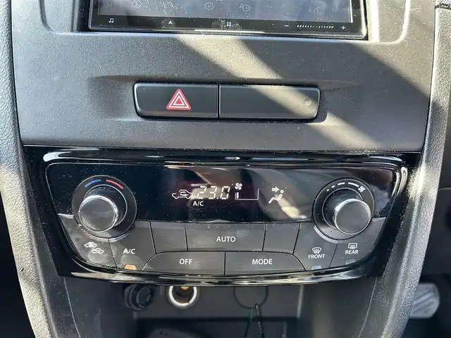 スズキ エスクード 1600 群馬県 2022(令4)年 6.4万km ギャラクティックグレーメタリック ４WD/ワンオーナー/メモリナビ/Bluetooth/フルセグテレビ/シートヒーター/クルーズコントロール/衝突軽減防止システム/横滑り防止システム/ETC/プッシュスタート/純正17インチアルミホイール