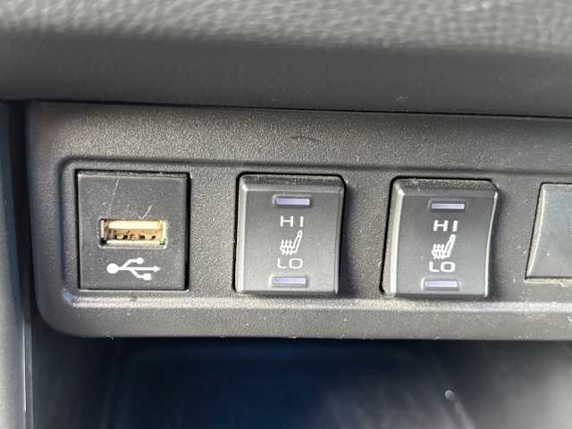 トヨタ カローラ クロス ハイブリッド Z 宮城県 2023(令5)年 6.5万km アティチュードブラックマイカ 登録時走行距離64430km/クルーズコントロール（追従走行あり）/レーンキープアシスト/プリクラッシュセーフティ/電動パーキング/オートライト/オートマチックハイビーム/パワーバックドア/コーナーセンサー（前後）/バックカメラ/横滑り防止装置/ステアリングリモコン/シートヒーター（前席）/社外ドライブレコーダー/ビルトインETC/パワーシート（D席）/純正フロアマット/純正ディスプレイオーディオ/フルセグTV・Bluetooth・ミラキャスト・USB/純正アルミホイール