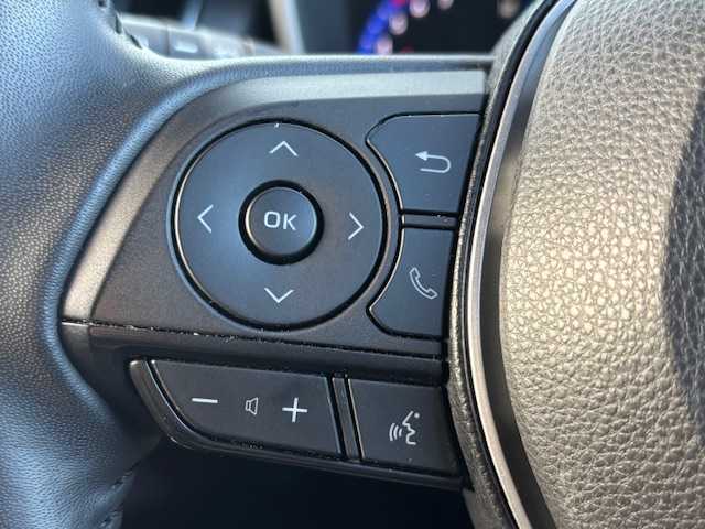 トヨタ カローラ クロス ハイブリッド Z 宮城県 2023(令5)年 6.5万km アティチュードブラックマイカ 登録時走行距離64430km/クルーズコントロール（追従走行あり）/レーンキープアシスト/プリクラッシュセーフティ/電動パーキング/オートライト/オートマチックハイビーム/パワーバックドア/コーナーセンサー（前後）/バックカメラ/横滑り防止装置/ステアリングリモコン/シートヒーター（前席）/社外ドライブレコーダー/ビルトインETC/パワーシート（D席）/純正フロアマット/純正ディスプレイオーディオ/フルセグTV・Bluetooth・ミラキャスト・USB/純正アルミホイール