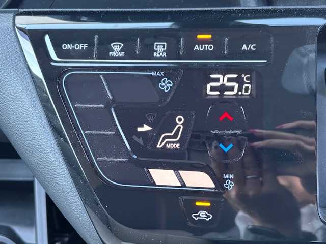 日産 デイズ X 宮城県 2024(令6)年 0.2万km ゴールドM 登録時走行距離1627km/純正９インチSDナビ/フルセグTV/Bluetooth/FM/AM/プッシュスタート/スマートキー/全方位カメラ/純正フロアマット/ステアリングリモコン/コーナーセンサー/純正アルミホイール/衝突軽減ブレーキ/オートライト