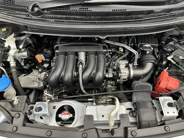 ホンダ フリード G ブラックスタイル 滋賀県 2023(令5)年 2.4万km プラチナホワイトパール 純正9インチナビ/【Bluetooth/CD/DVD/フルセグTV//AppleCarPlay/AndroidAuto】/バックカメラ/ETC/前後ドラレコ/両側パワースライドドア/シートヒーター/LEDヘッドライト/オートライト/ステアリングスイッチ/追従クルーズコントロール/レーンキープアシスト/スマートキー