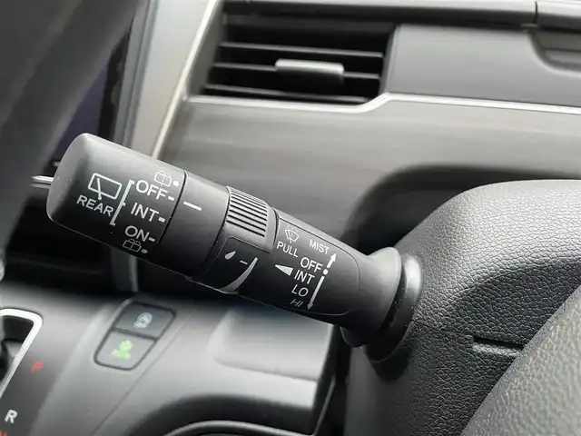 ホンダ フリード G ブラックスタイル 滋賀県 2023(令5)年 2.4万km プラチナホワイトパール 純正9インチナビ/【Bluetooth/CD/DVD/フルセグTV//AppleCarPlay/AndroidAuto】/バックカメラ/ETC/前後ドラレコ/両側パワースライドドア/シートヒーター/LEDヘッドライト/オートライト/ステアリングスイッチ/追従クルーズコントロール/レーンキープアシスト/スマートキー