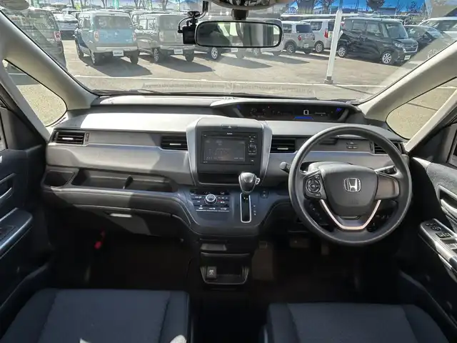 ホンダ フリード＋ G 和歌山県 2016(平28)年 8.8万km クリスタルブラックパール 純正ディスプレイオーディオ/CD/FM/AM/両側パワースライドドア/ドライブレコーダー/ETC/横滑り防止/プッシュスタート/オートエアコン/アイドリングストップ/スマートキー/純正マット/ハロゲンヘッドライト