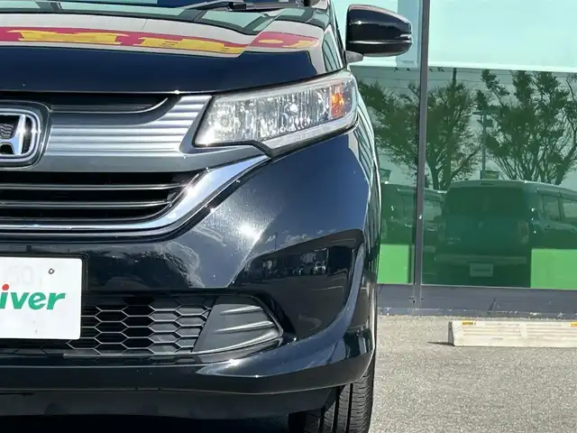 ホンダ フリード＋ G 和歌山県 2016(平28)年 8.8万km クリスタルブラックパール 純正ディスプレイオーディオ/CD/FM/AM/両側パワースライドドア/ドライブレコーダー/ETC/横滑り防止/プッシュスタート/オートエアコン/アイドリングストップ/スマートキー/純正マット/ハロゲンヘッドライト