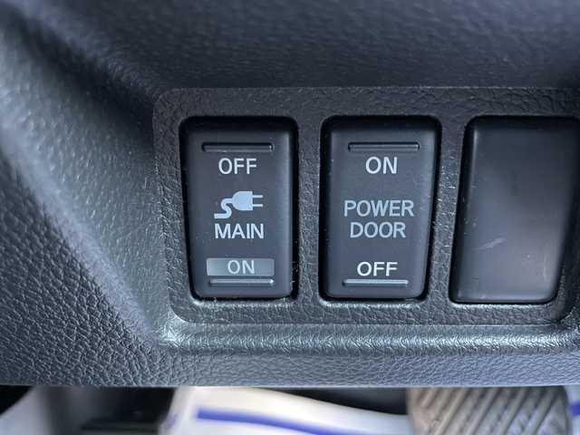 日産 セレナ HWS S HV Vセレ +SeftyⅡ 宮城県 2015(平27)年 9.5万km ブリリアントホワイトパール