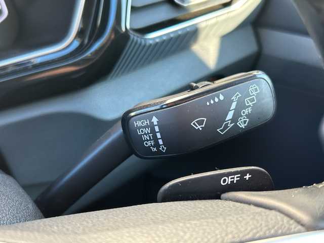 フォルクスワーゲン ＶＷ Ｔ－クロス TSI スタイル 埼玉県 2021(令3)年 2.6万km ピュアホワイト メーカーナビ　/(AM/FM/Bluetooth)/バックカメラ　/前後ドラレコ/ETC2.0　/ルーフレール　/積込スタッドレス純正AWタイヤ16インチ４本　/フォグランプ　/LEDライト　/純正フロア　/コーナーセンサー　/クリアランスソナー　/BSM　/スマートキー　/スペアキー1本 /クルコン追/ISOFIX/TYPE-C充電/電格ミラー/オートライト/ステアリングスイッチ/パドルシフト/プッシュスタート/パーキングセンサー/パーキングアシスト/アイドリング/フロントアシスト/レーンキープアシスト/疲労検知システム/TRC/保証書/取扱説明書/パワーステアリング/パワーウィンドウ