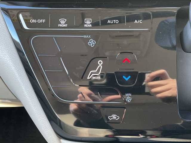 日産 ルークス X 神奈川県 2020(令2)年 1.8万km フローズンバニラパール エマージェンシーブレーキ/アラウンドビューモニター/サーキュレーター/純正ナビ/【Ｂｌｕｅｔｏｏｔｈ/ワンセグ/AUX】/電動スライドドア/ドライブレコーダー/オートライト/オートエアコン/コーナーセンサー