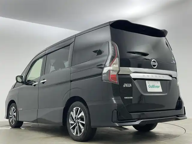 日産 セレナ ハイウェイスター V 岡山県 2021(令3)年 6.7万km ダイヤモンドブラック 純正９インチナビ　プロパイロット　衝突軽減ブレーキシステム　両側電動スライドドア　アラウンドビューモニター　ビルトインＥＴＣ　シートヒーター　ステアリングヒーター　デジタルインナーミラー　ＬＥＤライト