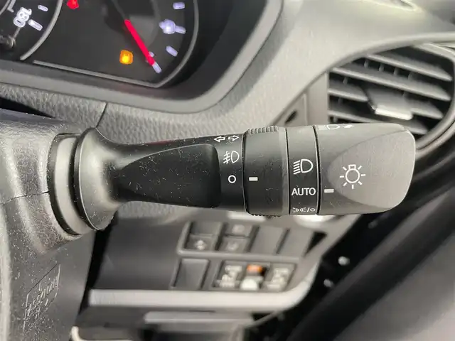 トヨタ ヴォクシー ZS 煌Ⅲ 富山県 2020(令2)年 3.9万km ブラック 1オーナー/社外前後ドラレコ/純正12.1型フリップダウンモニター/純正10インチナビ（NSZN-Z68T）/　　ーーハイレゾCD、DVD、BT、MSV（SD）/フルセグTV/HDMI端子/バックカメラ/前後コーナーセンサー/ビルトインETC2.0/両側パワースライドドア/スマートキー＋プッシュスタート/LEDヘッドライト/フォグ/社外スタッドレスタイヤセット積み込み/クルコン/ハーフレザー調シート/プリクラッシュセーフティ/LDA（レーンディパーチャーアラート）/先行車発進告知/保証書、取説/スペアキー