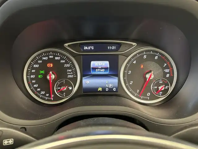 メルセデス・ベンツ Ｂ２５０ 岡山県 2015(平27)年 3.8万km コスモスブラック パノラマガラスＳＲ　/ｈａｒｍａｎ／ｋａｒｄｏｎ　/デイタイムライト　/ＬＥＤヘッドライト　/純正メモリナビ　/フルセグＴＶ　/バックカメラ　/パーキングアシスト/シートヒーター　/前後ドラレコ/ドアバイザー/レーダークルーズコントロール/ESP/衝突防止アシストプラス/アテンションアシスト/BSA/LKA/キーレスゴー/アイドリングストップ