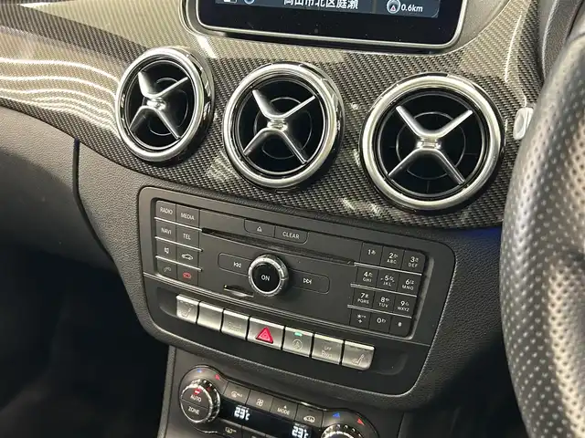 メルセデス・ベンツ Ｂ２５０ 岡山県 2015(平27)年 3.8万km コスモスブラック パノラマガラスＳＲ　/ｈａｒｍａｎ／ｋａｒｄｏｎ　/デイタイムライト　/ＬＥＤヘッドライト　/純正メモリナビ　/フルセグＴＶ　/バックカメラ　/パーキングアシスト/シートヒーター　/前後ドラレコ/ドアバイザー/レーダークルーズコントロール/ESP/衝突防止アシストプラス/アテンションアシスト/BSA/LKA/キーレスゴー/アイドリングストップ